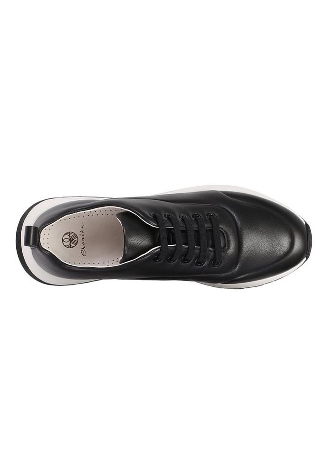 ekonika Sneaker mit trendiger Kontrastsohle