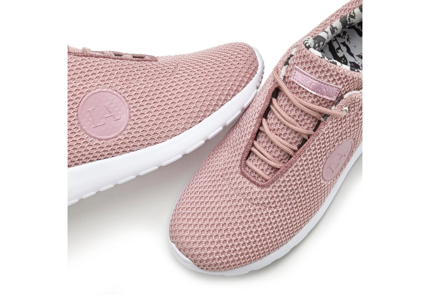 LASCANA ACTIVE Sneaker mit Wohlfühlinnensohle VEGAN