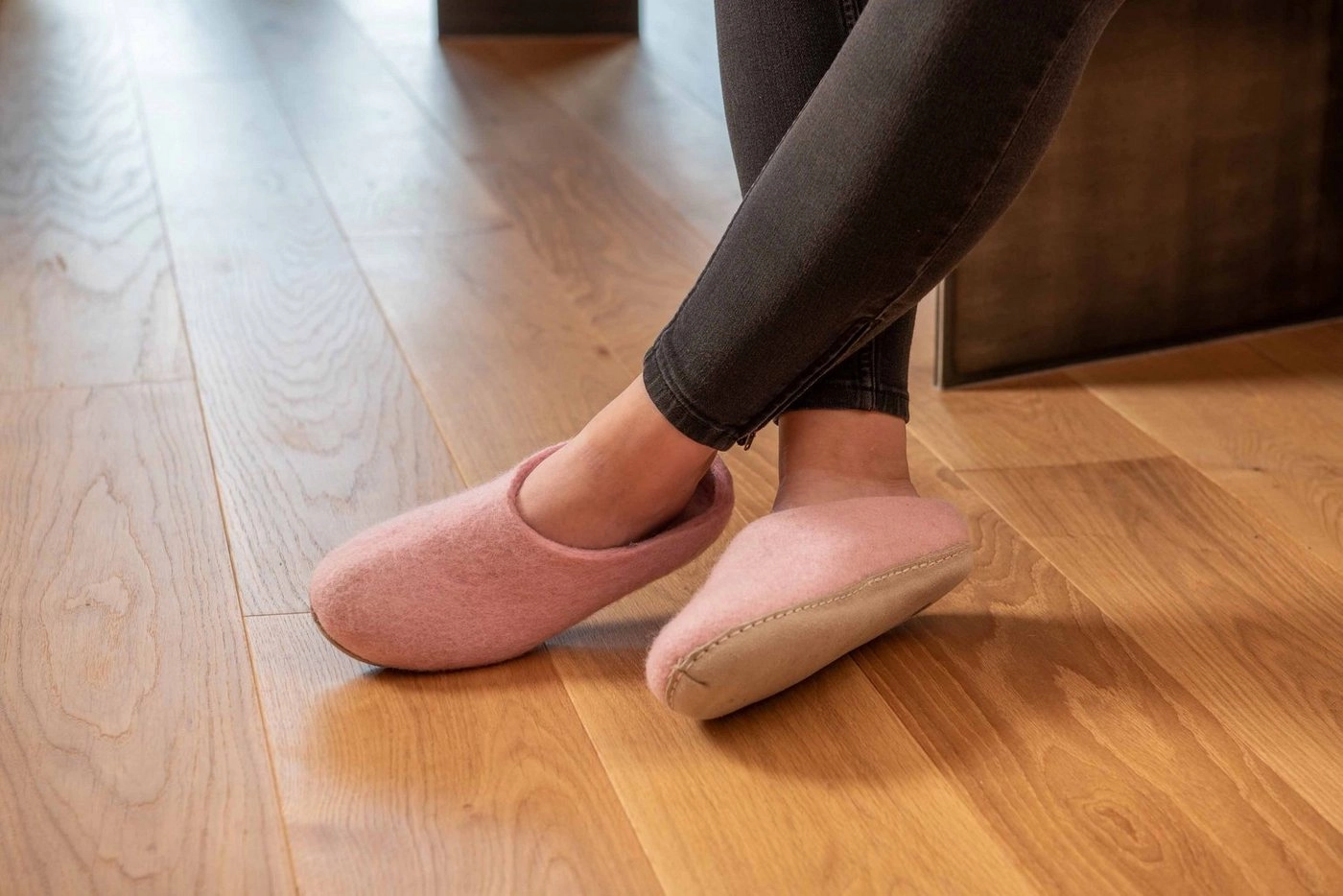 naturling »Filz Damen Pantoffel« Hausschuh (mit bequemer) Ledersohle